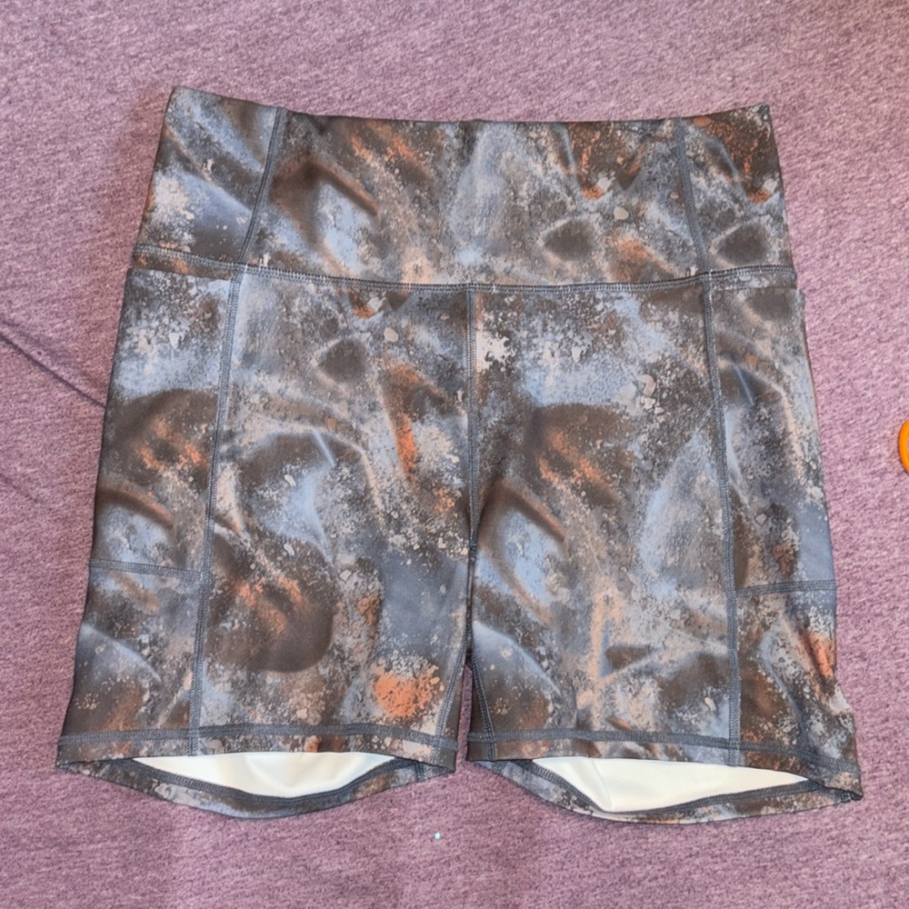 Fabletics Bike Shorts Pockets Neutral Blue Brown